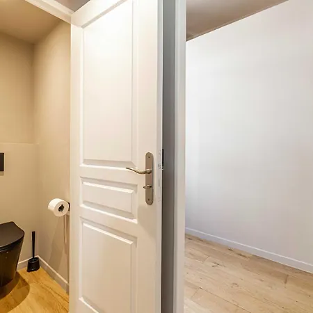 Duplex With Pool A C 2br 5p - *